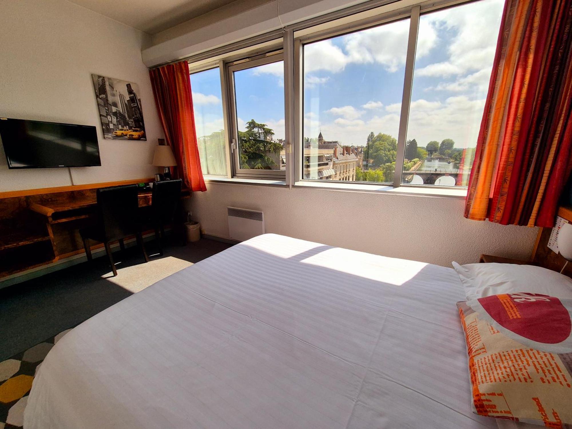 Arche Hotel Vierzon Zewnętrze zdjęcie