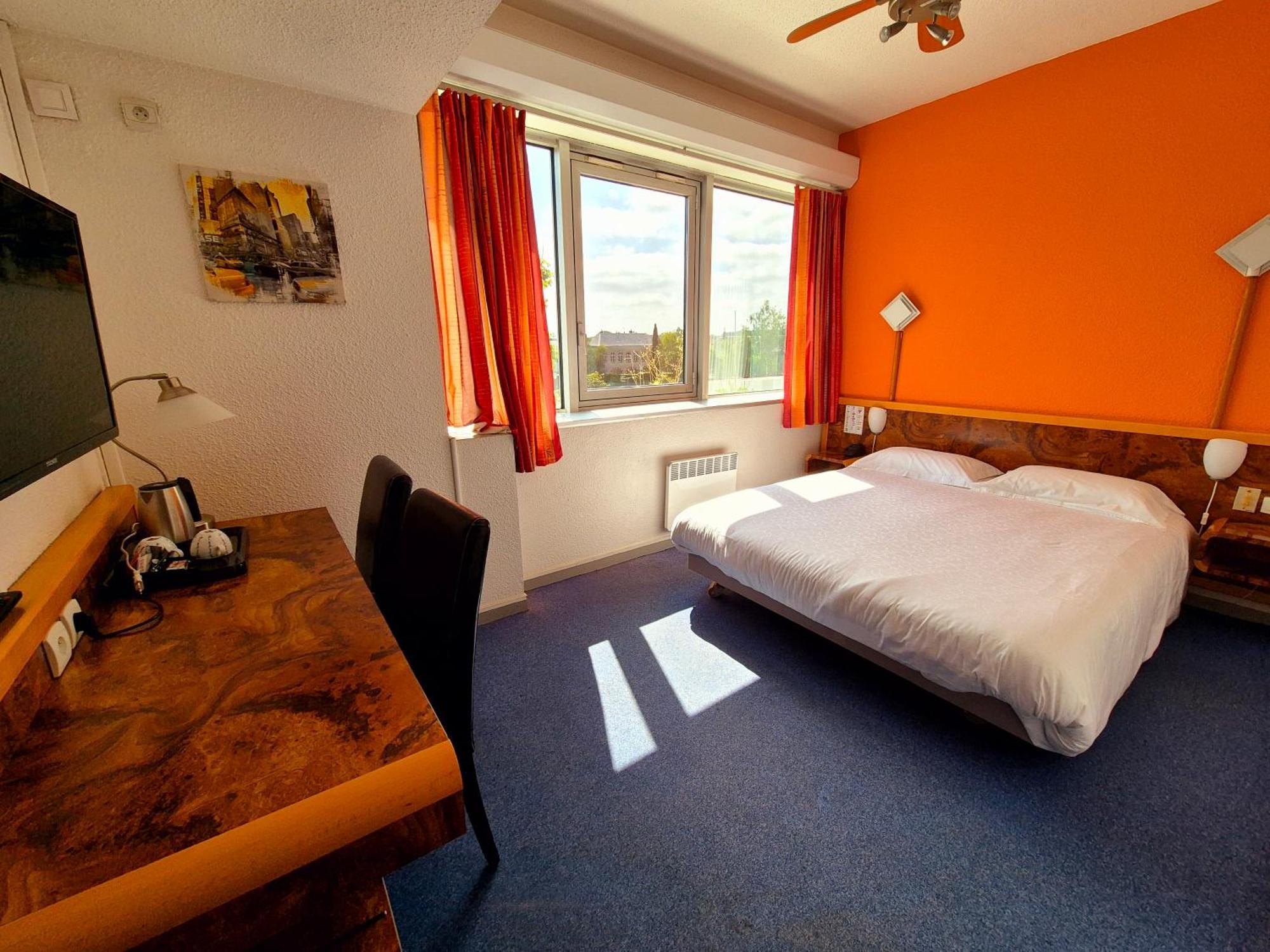Arche Hotel Vierzon Zewnętrze zdjęcie