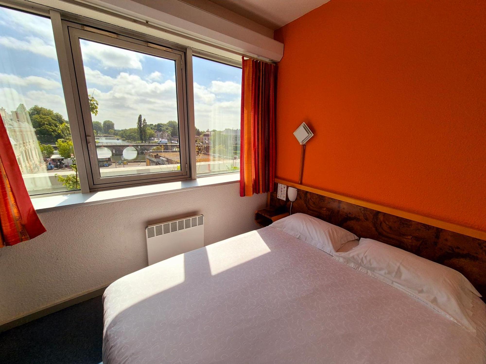Arche Hotel Vierzon Zewnętrze zdjęcie