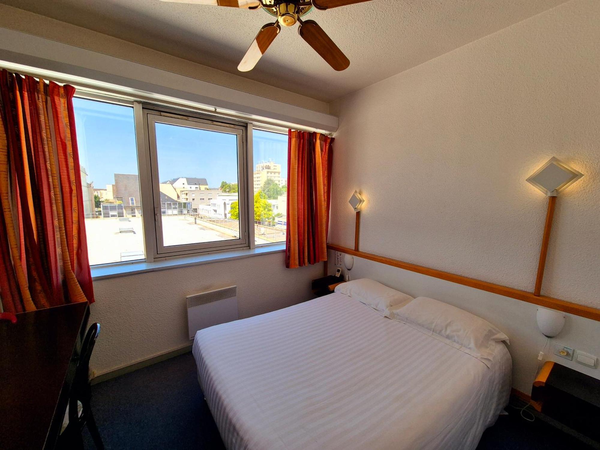 Arche Hotel Vierzon Zewnętrze zdjęcie