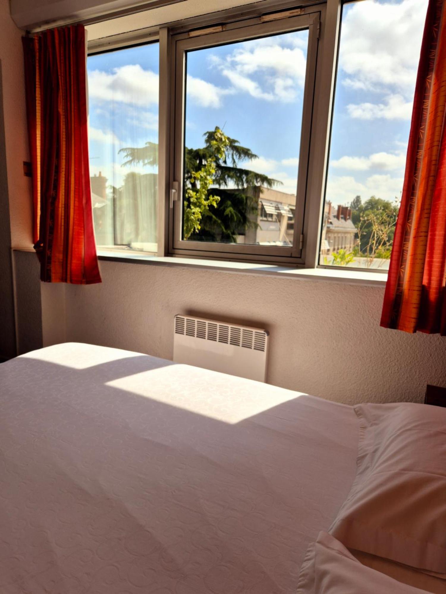 Arche Hotel Vierzon Zewnętrze zdjęcie